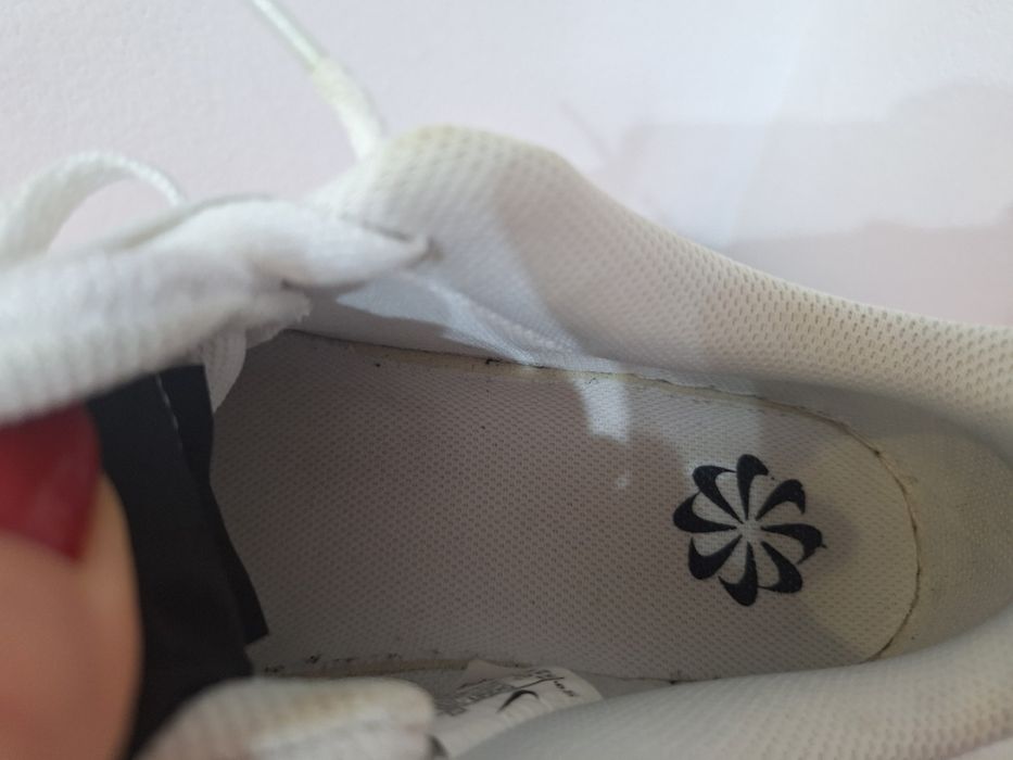 Бели кецове Nike 42.5