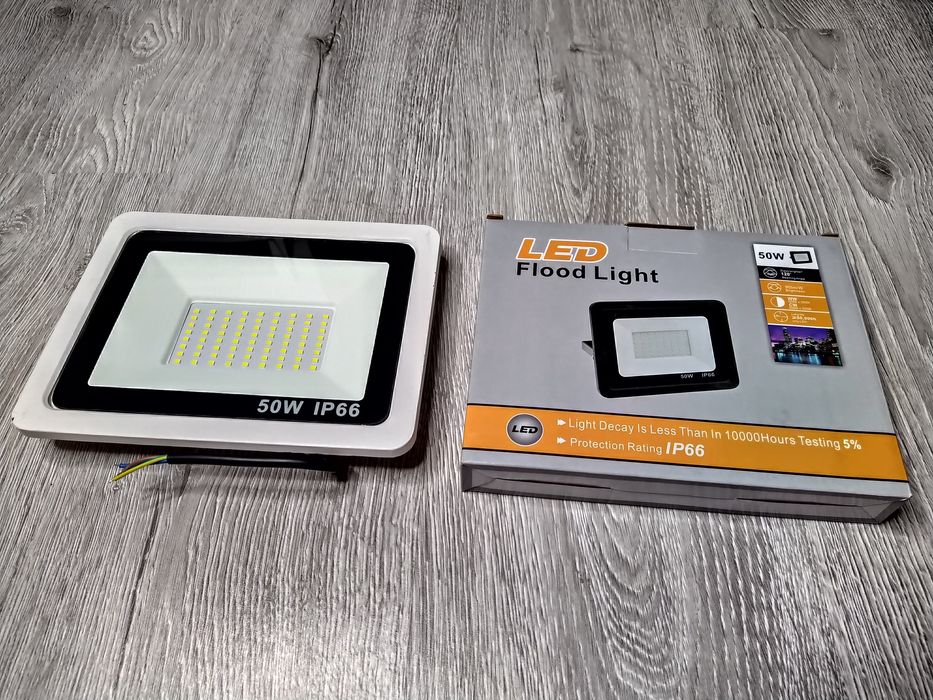 Proiector LED/50W/230V IP65 Slim Alb, camping, pescuit