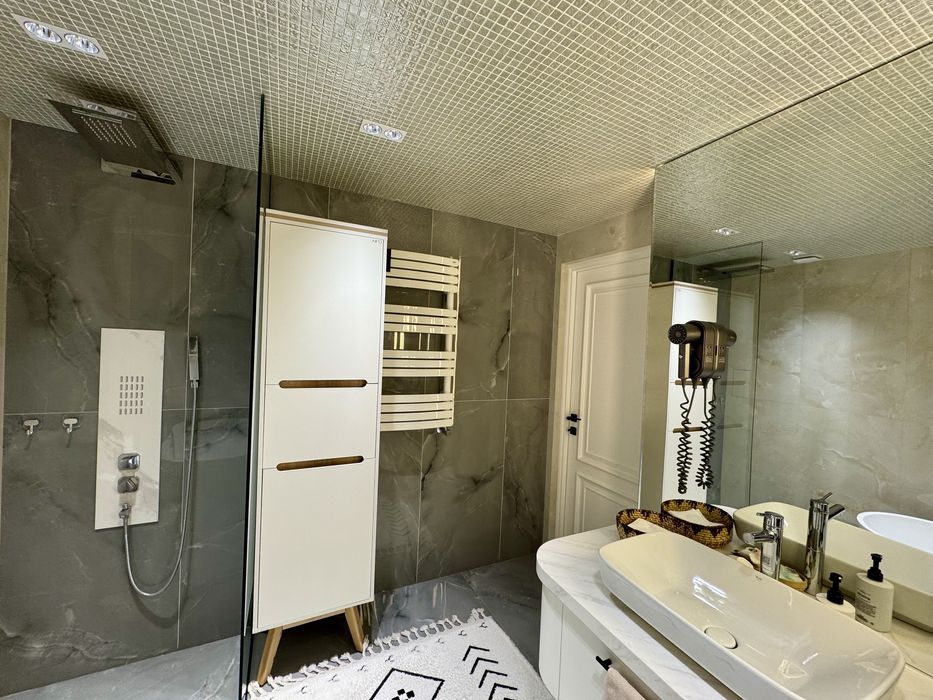 Срочно LUX квартира, на 8 этаже. Вокзал!!!