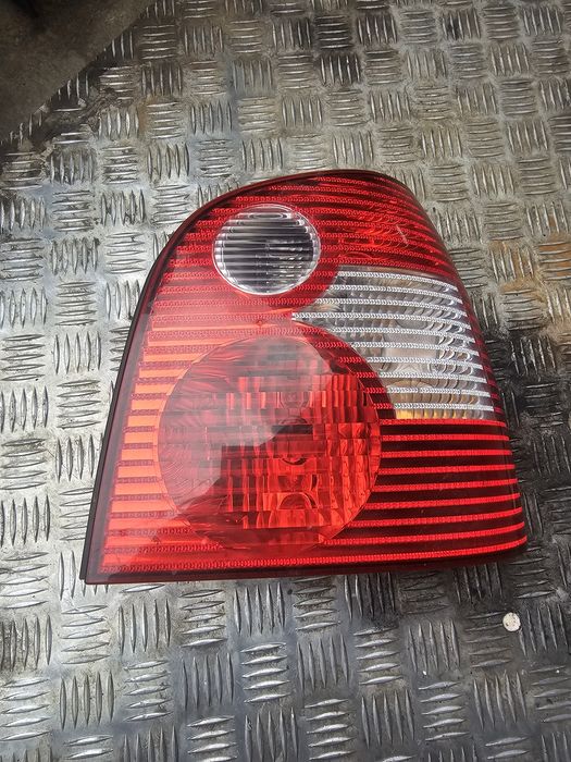 Lampa spate dreapta Volkswagen Polo 2001-2012 TYC 11-0171-01-2