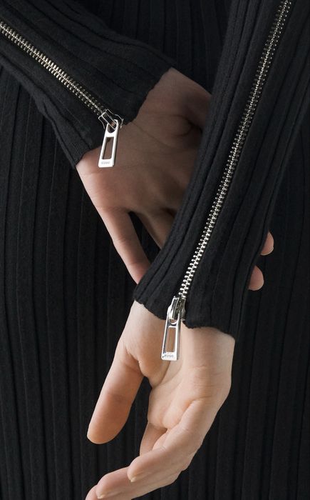 Дълга черна рокля HUGO