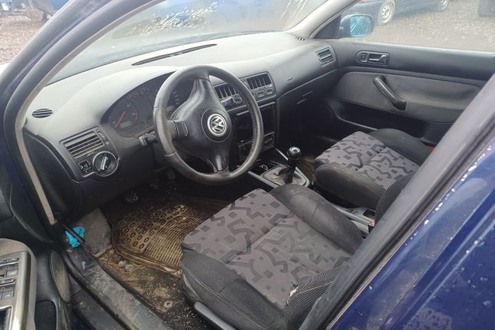Capac culbutori 038103475M Volkswagen VW Bora prima generatie