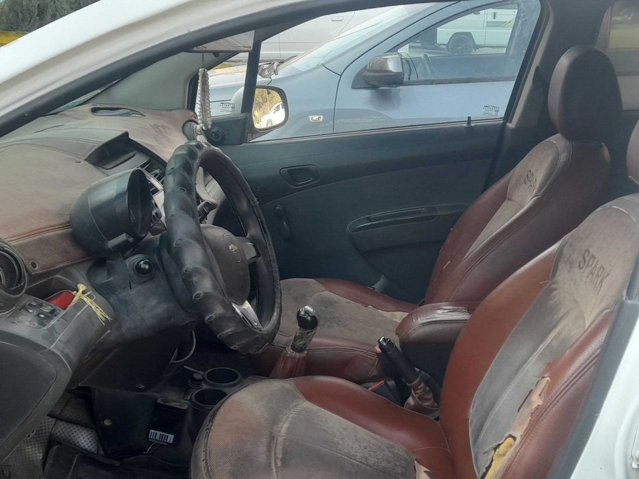 Arzon narxda Spark avtomobili