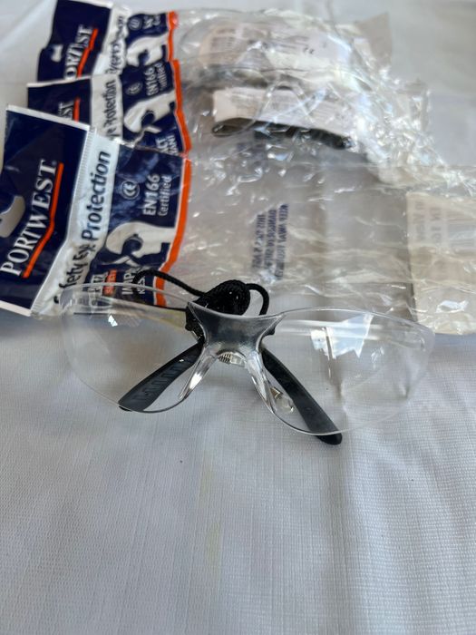 Предпазни очила различни модели