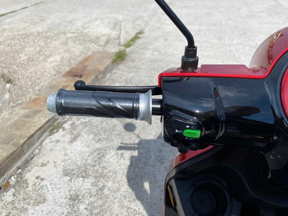 NEW RED Fm1 Електрическа Триколка 1500W