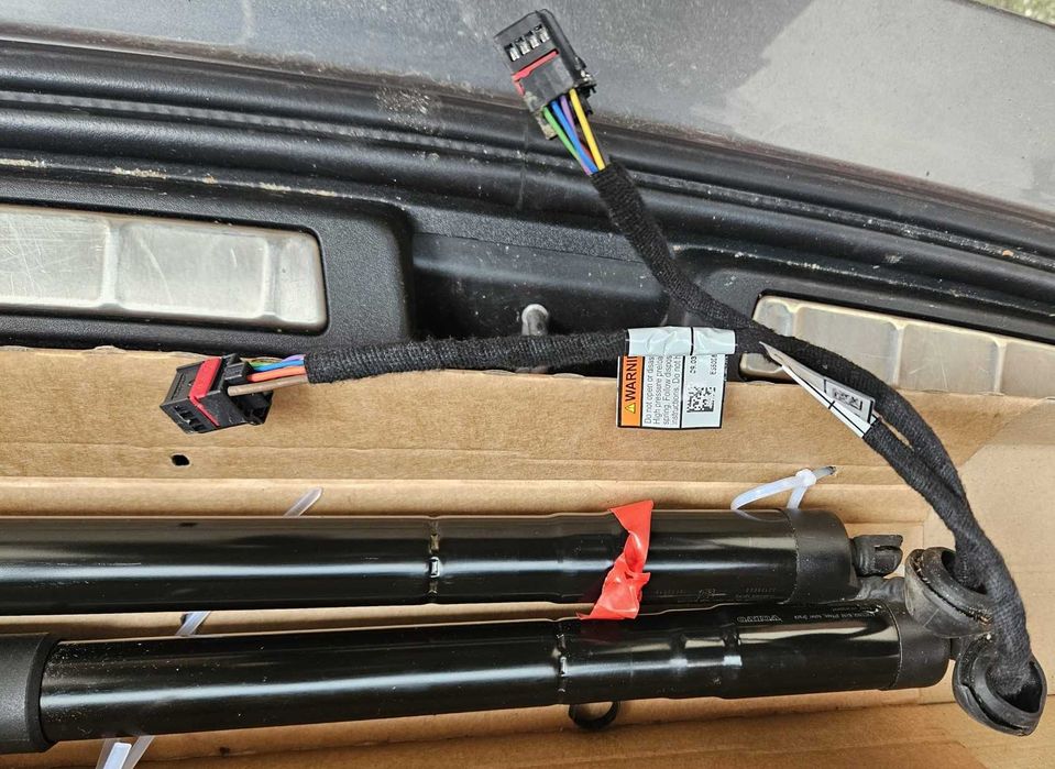 Amortizoare electrice portbagaj/haion Volvo XC60 II