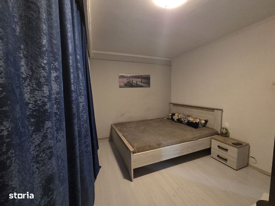Apartament 3 camere de vanzare Bibescu - Voda