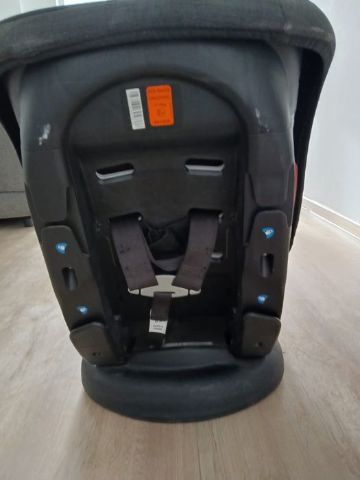 Продам автокресло Joie