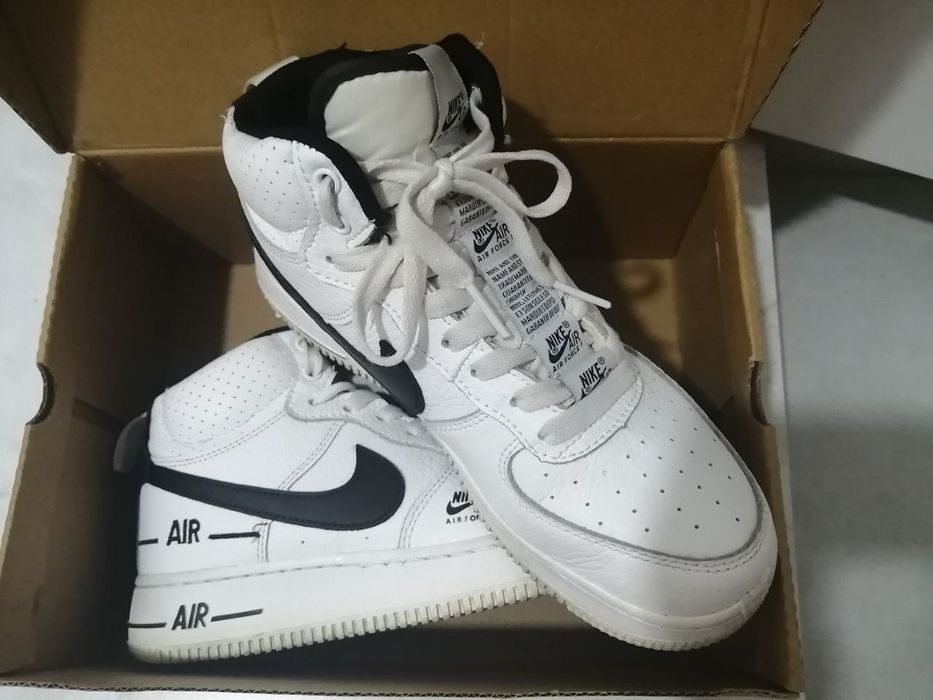 Продам кроссовки