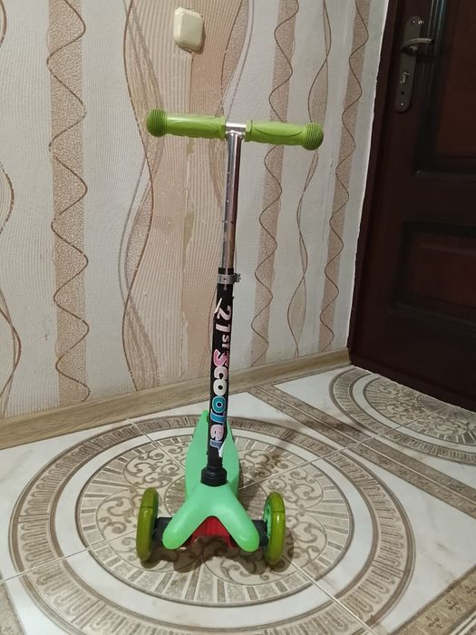 Детский  самокат