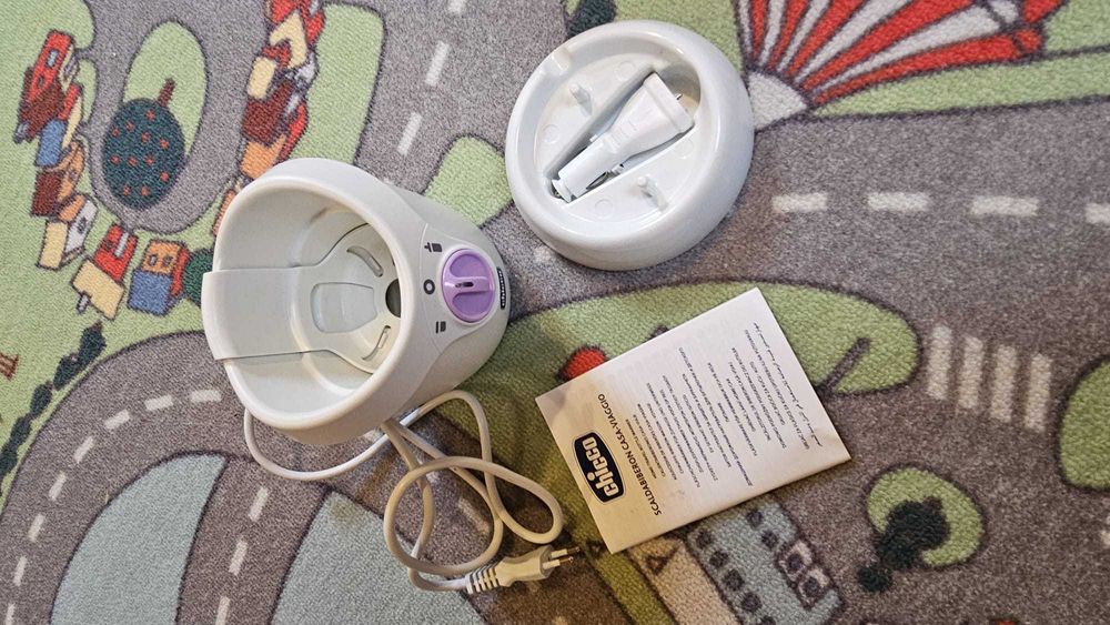 Incalzitor biberoane Chicco si cu adaptor priza 12V