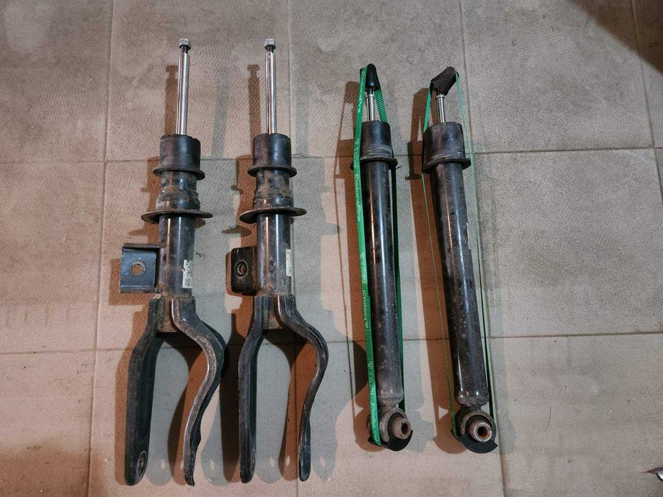 амортисьори предни и задни Тесла Модел Y, Tesla Model Y shocks