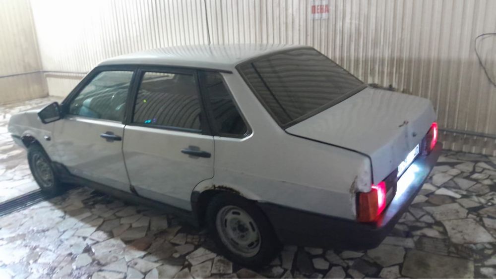 Продам ваз 21099