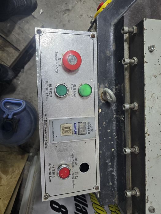 Углообжимной станок