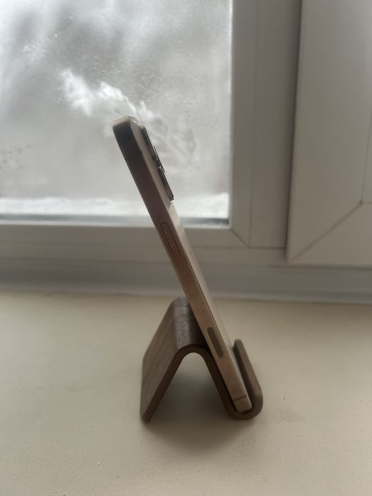 Продам айфон 16 про макс