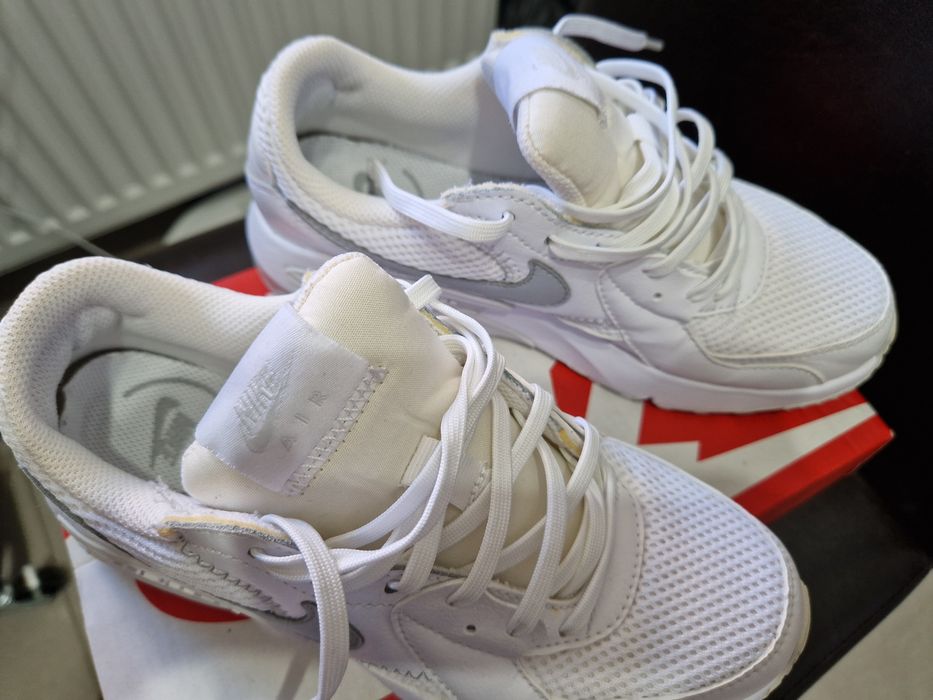 Adidasi Nike AirMax, marimea 36