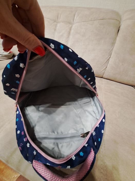 Продам рюкзаг для девочки