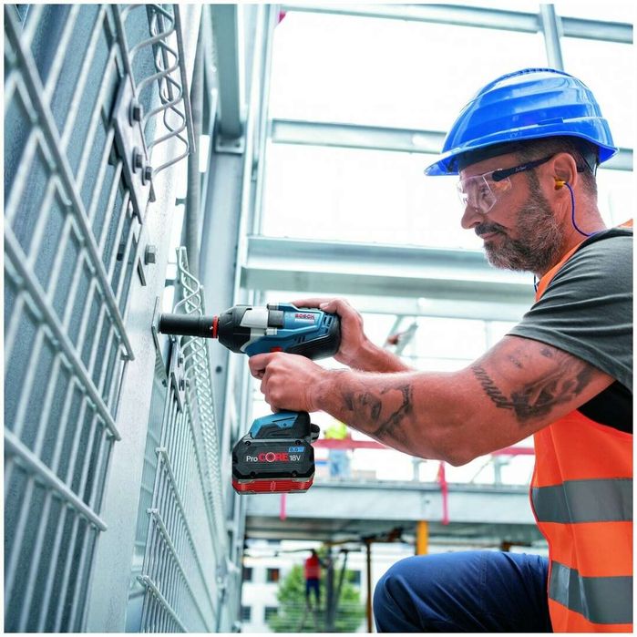 Аккумуляторный ударный гайковёрт Bosch GDS 18V-1050 H Professional