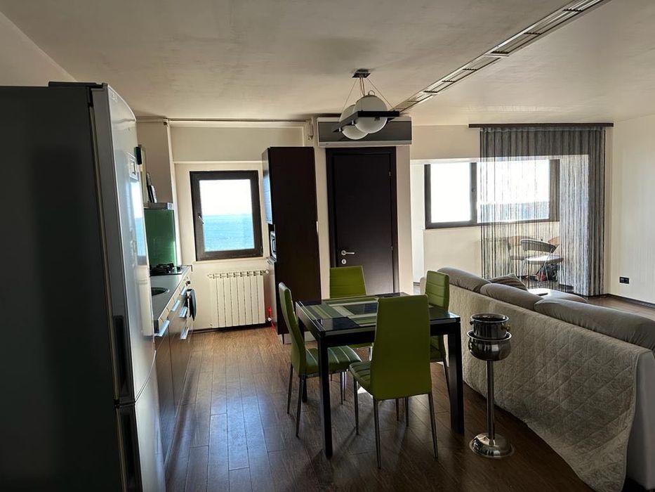 Inchiriez apartament