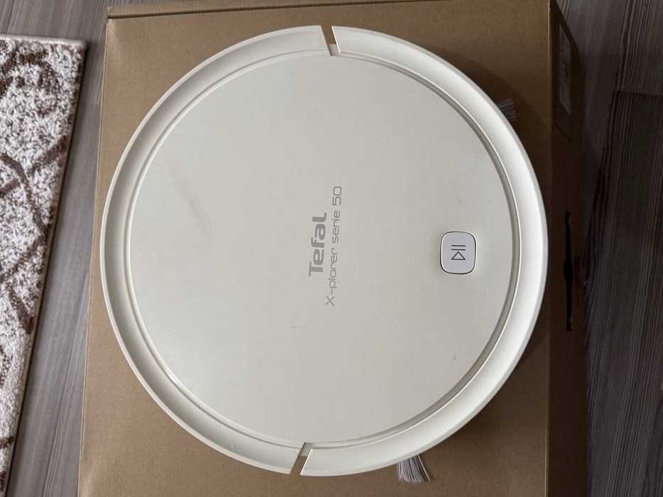 Продам робот пылесос