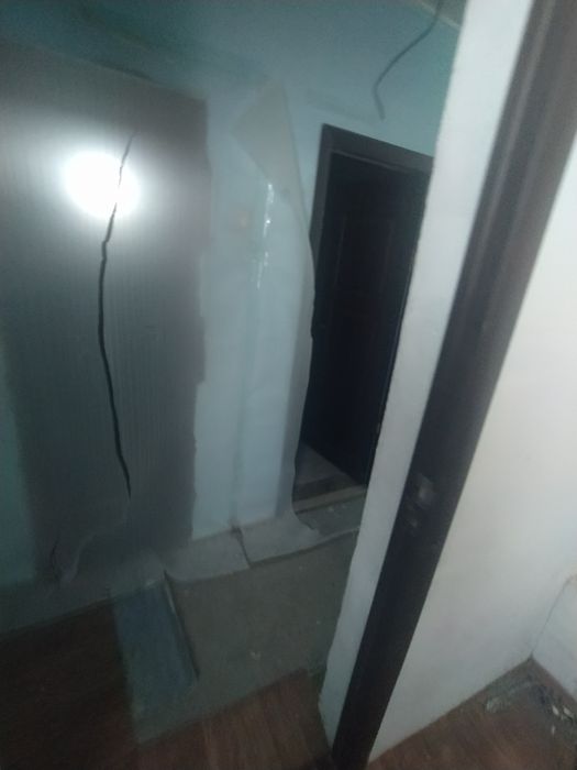 Даиын магазин мкр ортасында