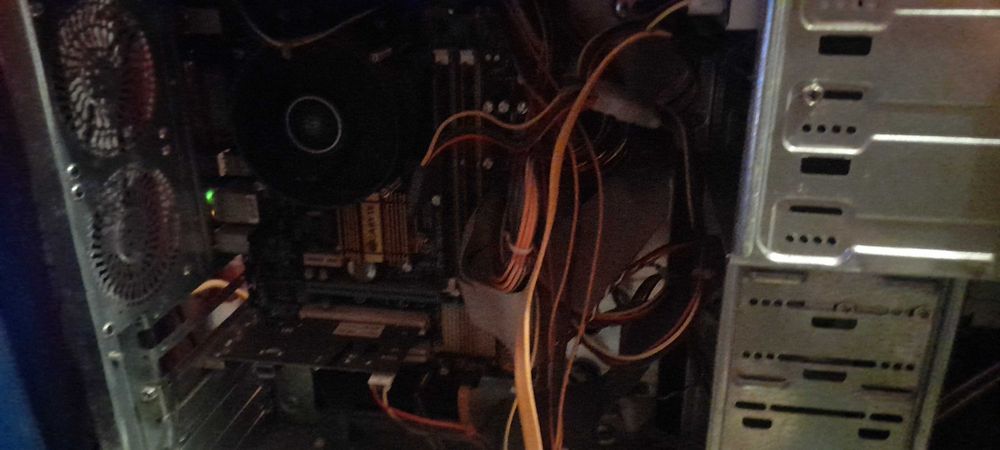 Обменяю комп и айфон на норм тел