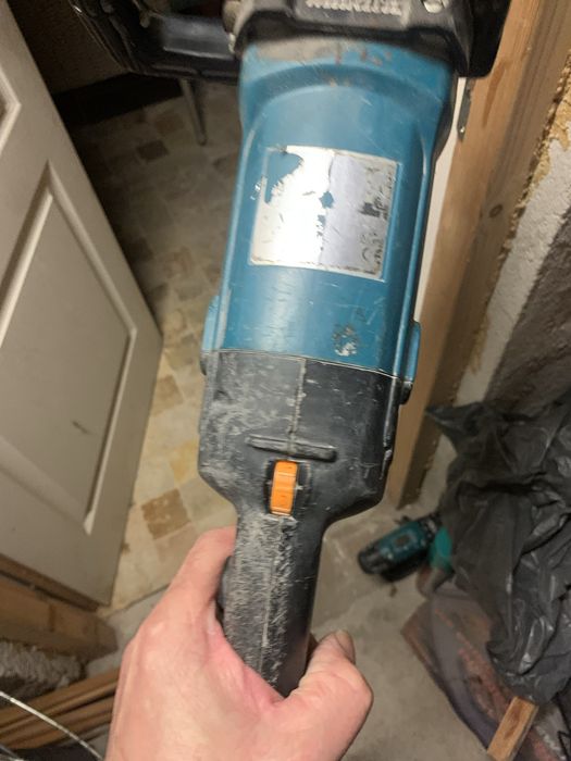 Masina polishat makita,