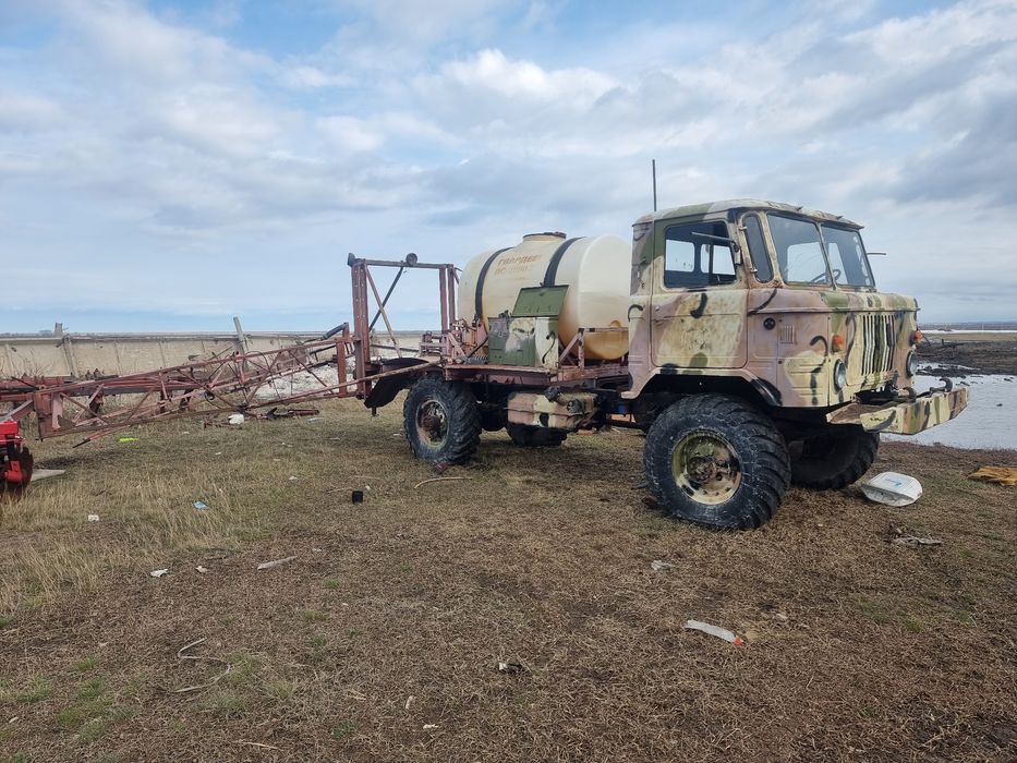 Продам газ 66 Опрыскиватель