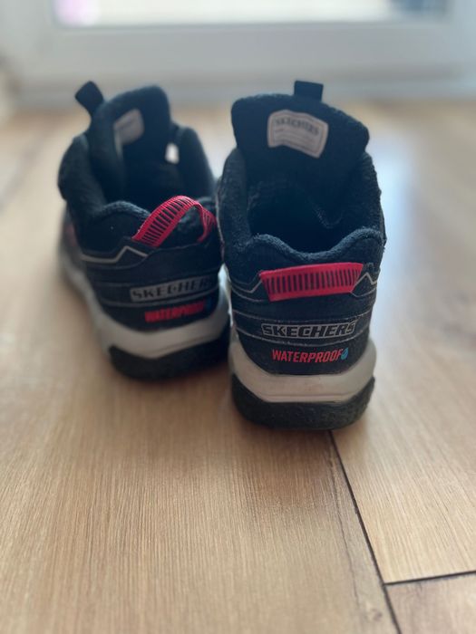 Демисезонные ботинки Skechers 33 размер