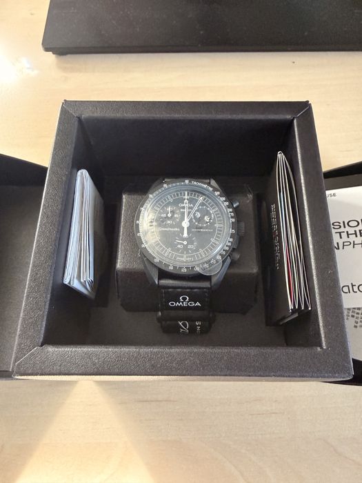 Swatch Moonswatch Mission to the Moonphase