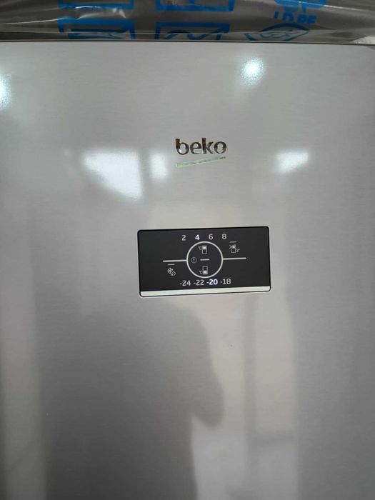 Нов Хладилник с фризер BEKO-БЕКО 186.5 см No Frost Harvest Fresh