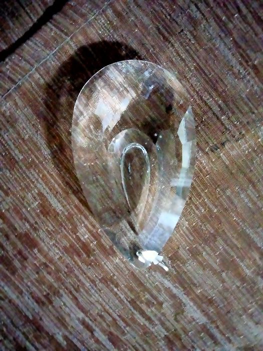 Хрустальные камушки,сосульки для декора