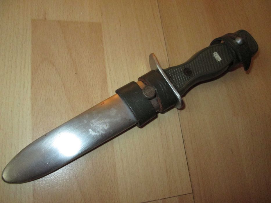 Боен Нож  1970те HSK70 Германия