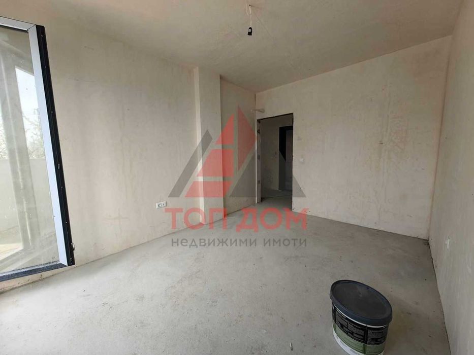 Продава се Двустаен апартамент в Варна, Бриз - 66 кв.м за 1970 €/кв.м - Снимка #1