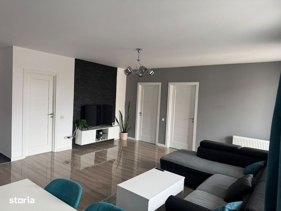 Apartament cu 3 camere, 70 mp, 2 balcoane, zona Teilor