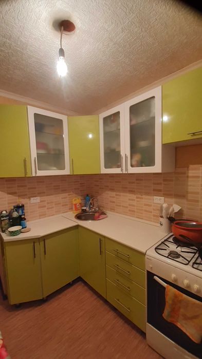 Продам квартиру в пришахтинске