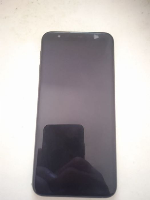 Samsung J6+ xolati yaxshi