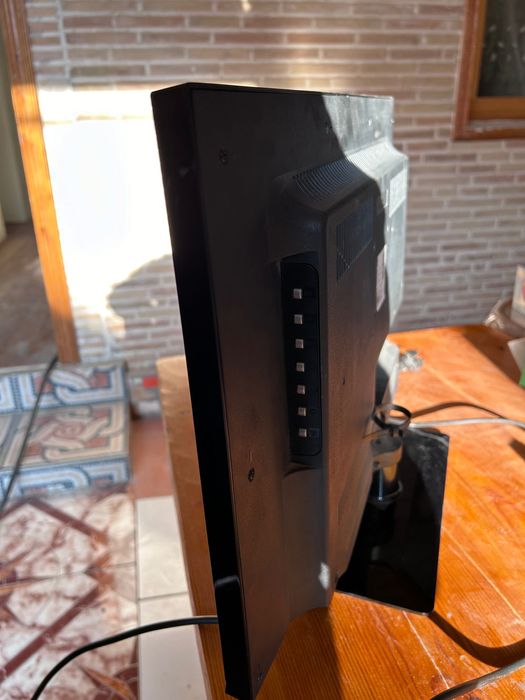 Телевизор для дома или гостиницы