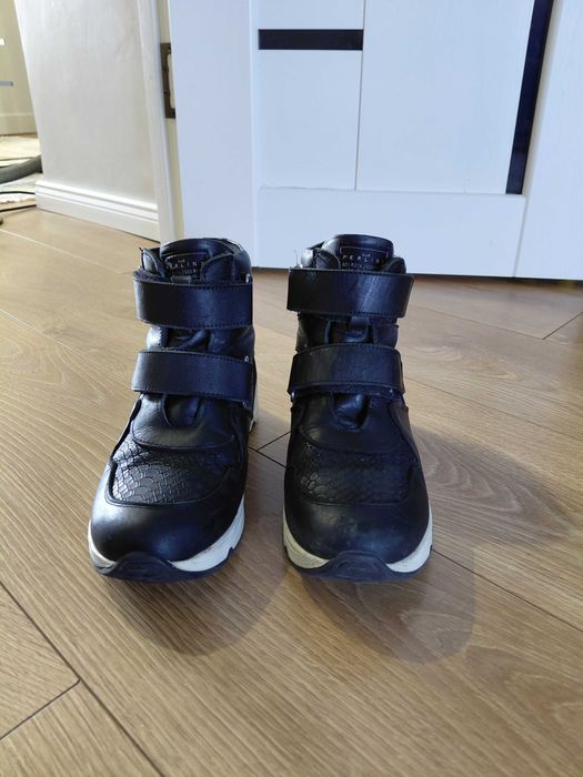 Демисезонные кожаные ботинки 36 размер