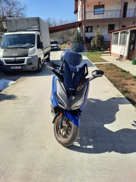 Vand maxiscuter Honda Forza 350