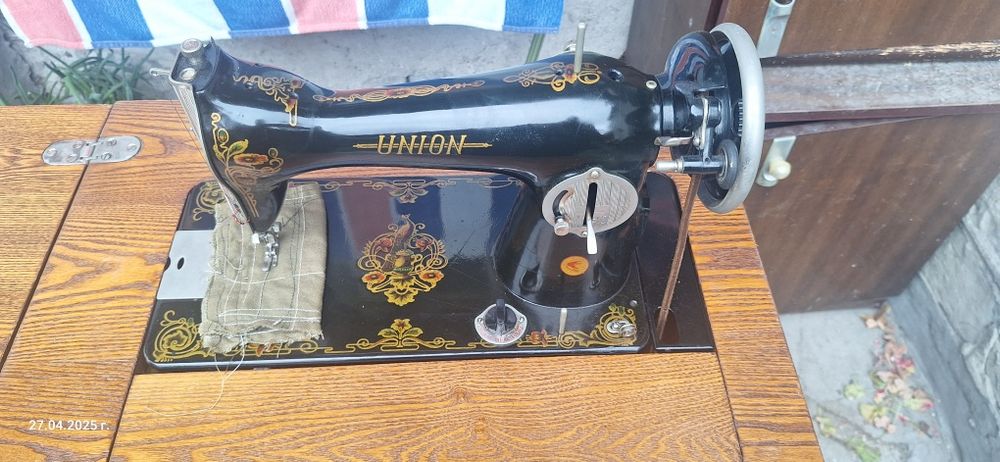 Стара руска шевна машина