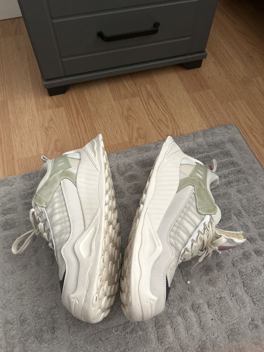 off white odsy 1000