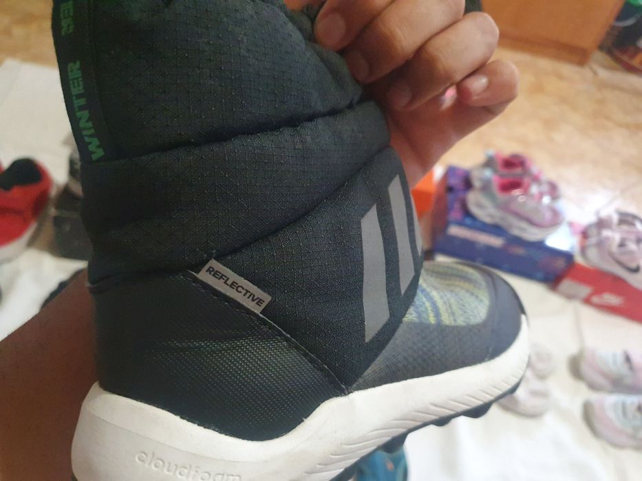 Adidas Nike Skechers