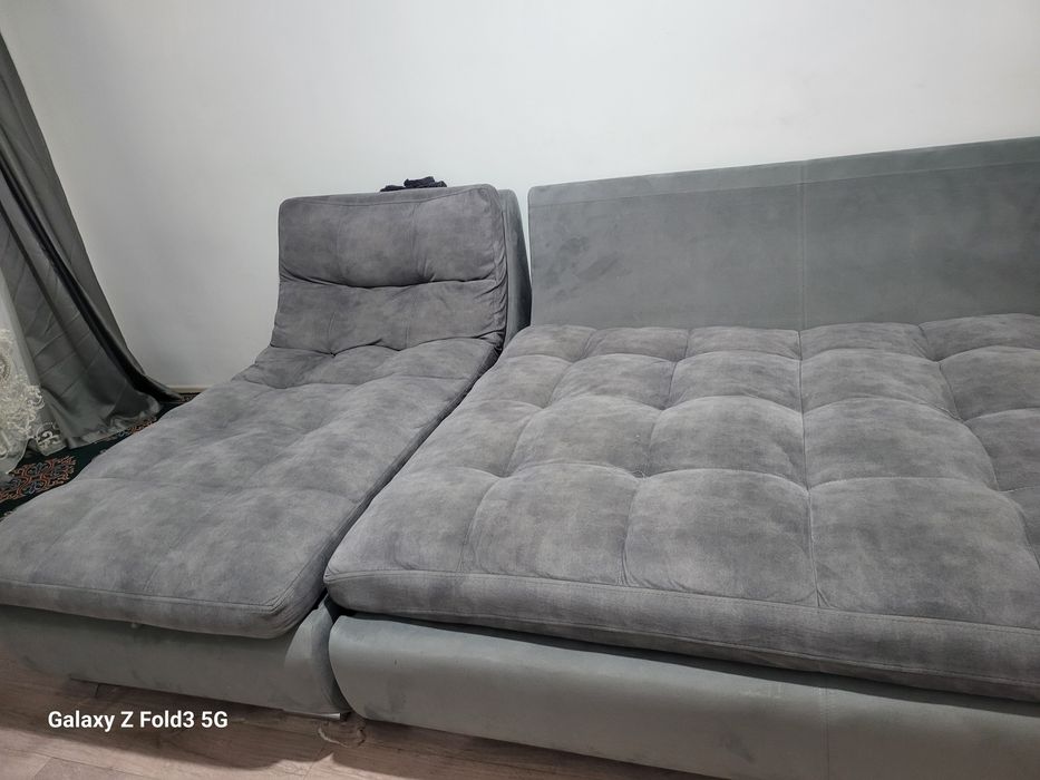 Продам диван в хорошем состояние