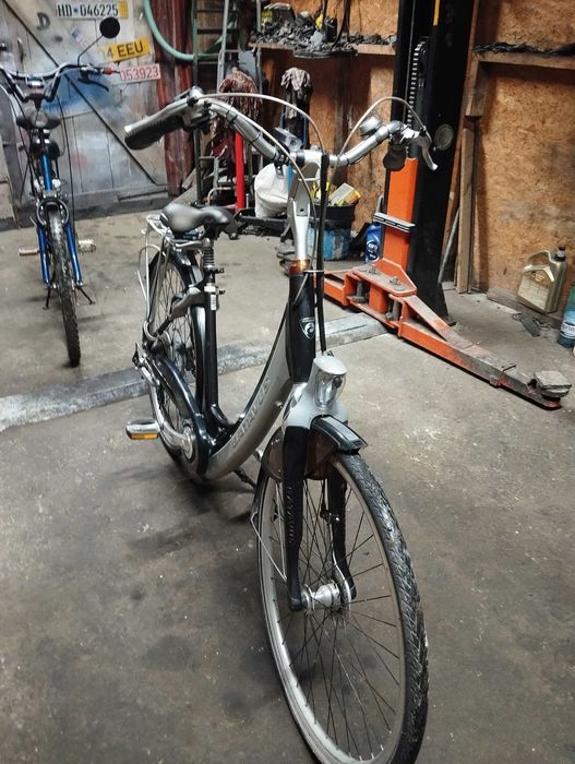 Bicicleta cu motor electrica