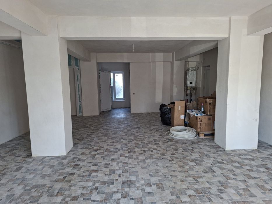 Spatiu Comercial De Inchiriat 79mp