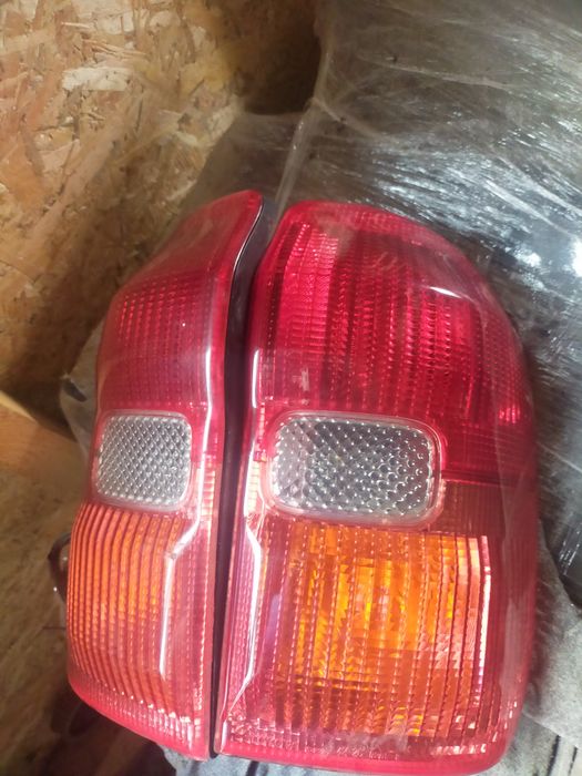 Stopuri stânga dreapta Toyota RAV4 model 2001-2006