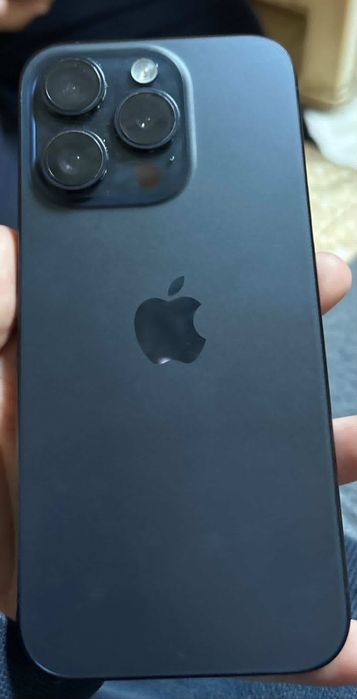 Продава се iphone 15 pro