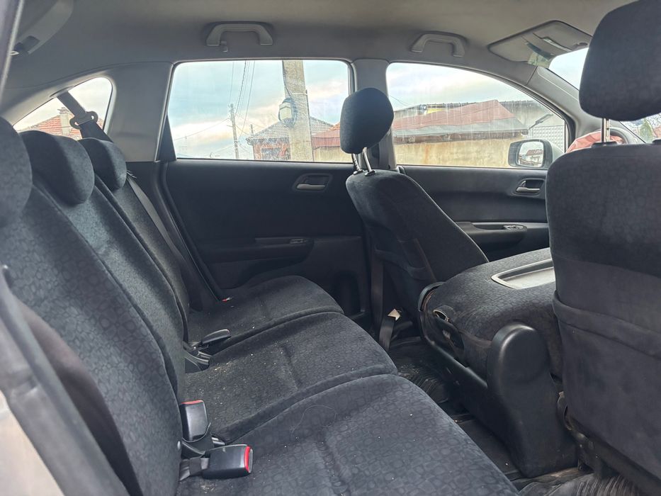 Honda frv 2.2 cdti na chasti