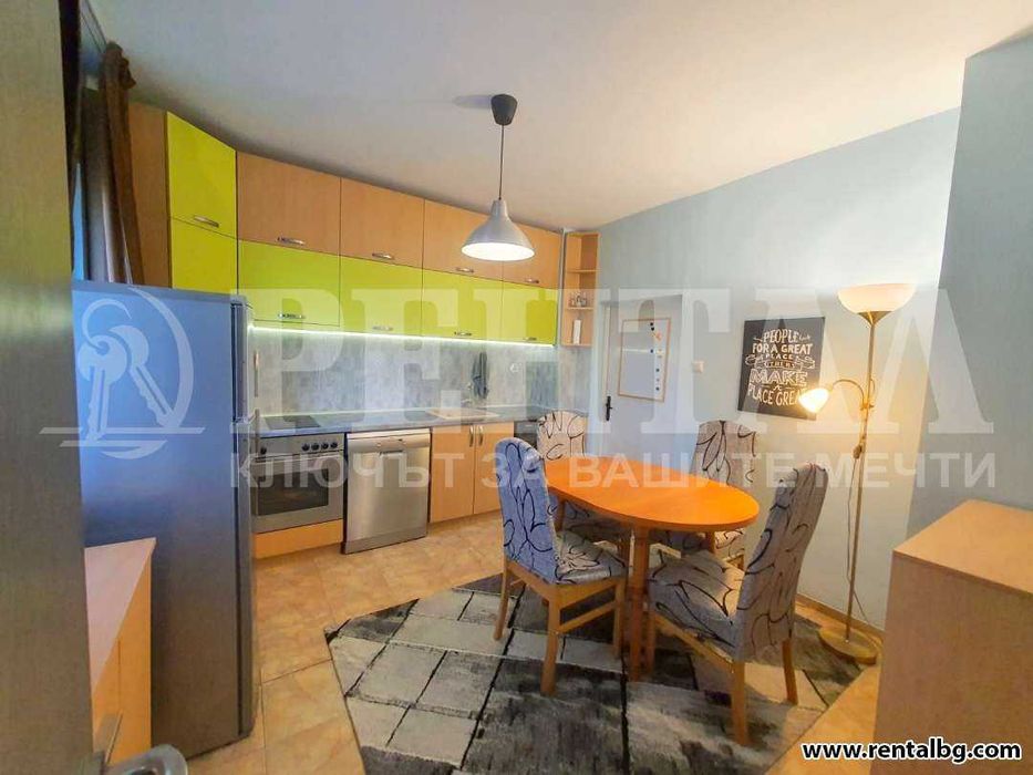 Продава се Тристаен апартамент в Пловдив, Център - 86 кв.м за 1849 €/кв.м - Снимка #8